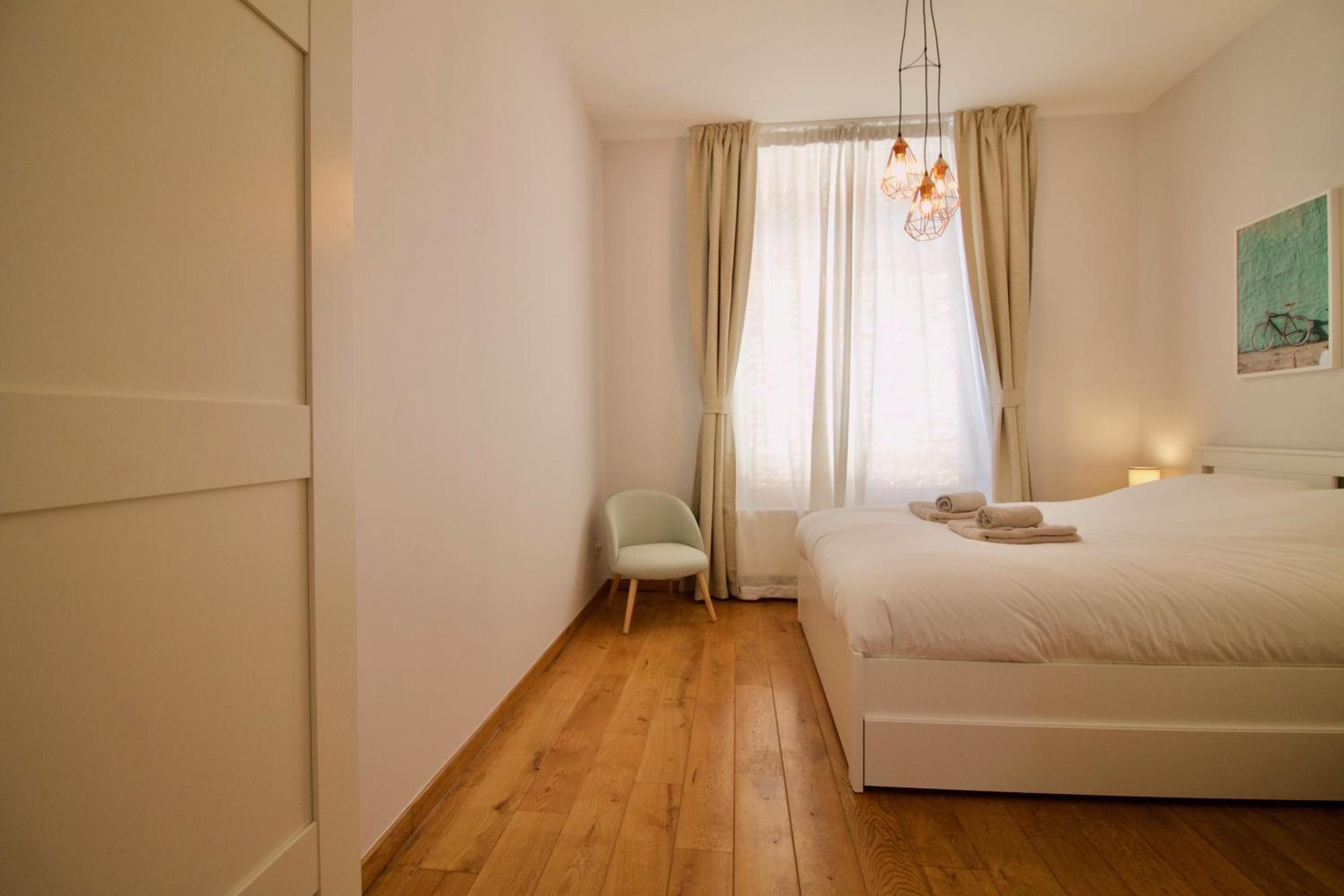 Heart Of Grand Place - Stunning 3Br Triplex Брюссель Экстерьер фото